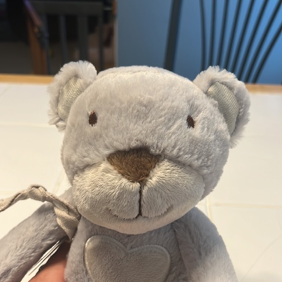 Hallmark, heartbeat bear, for cuddly comfort - Picture 5 of 5